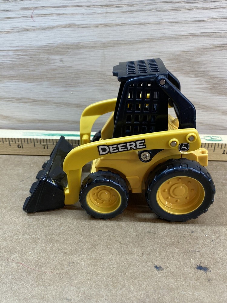 John Deere TOMY 6” Plastic Skid-Steer E0214Q00
