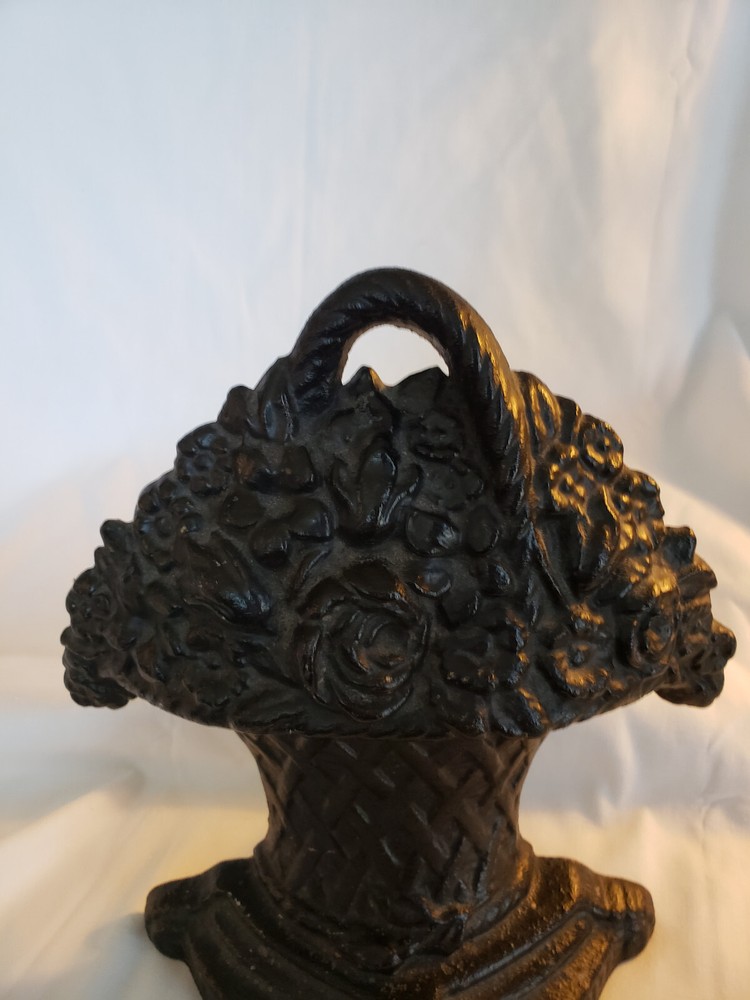 Vintage cast iron flower basket doorstop 9"
