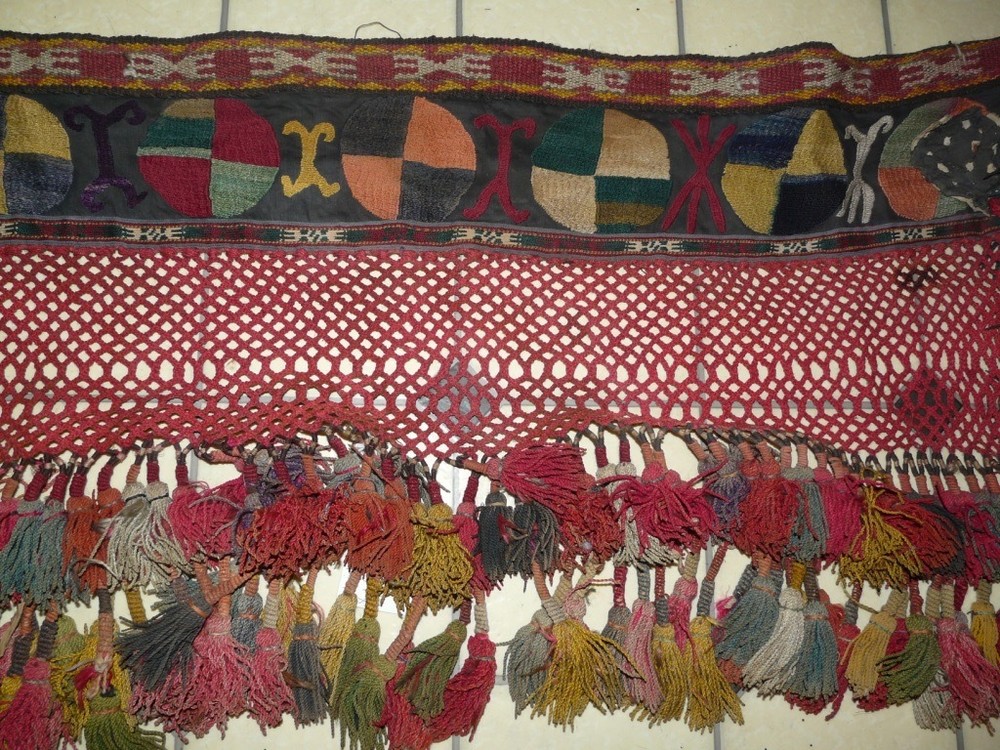 UZBEK YURT WEAVING