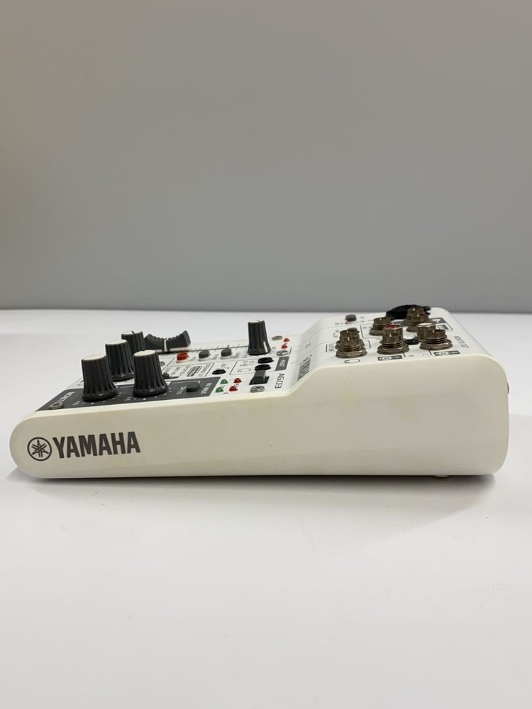 YAMAHA AG03 MIXER Used