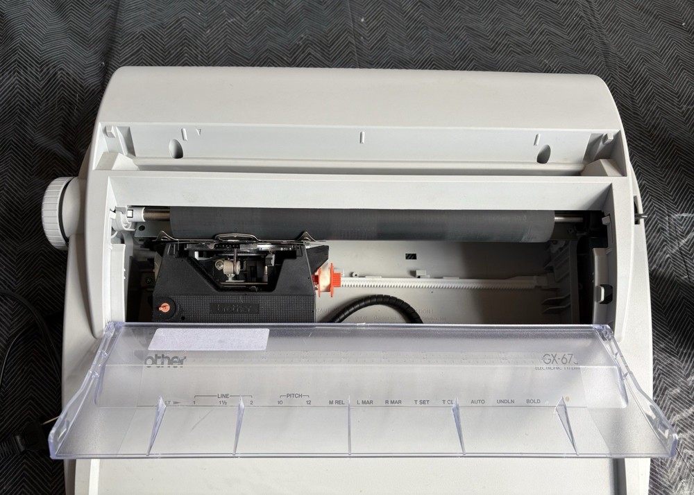 Brother Correctronic GX-6750 Electronic Typewriter With Cover