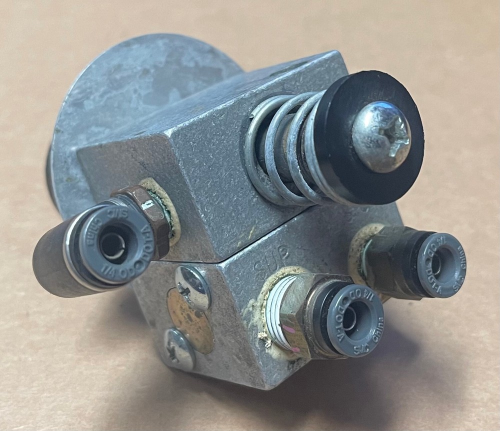 SAF HOLLAND King Pin Release Valve