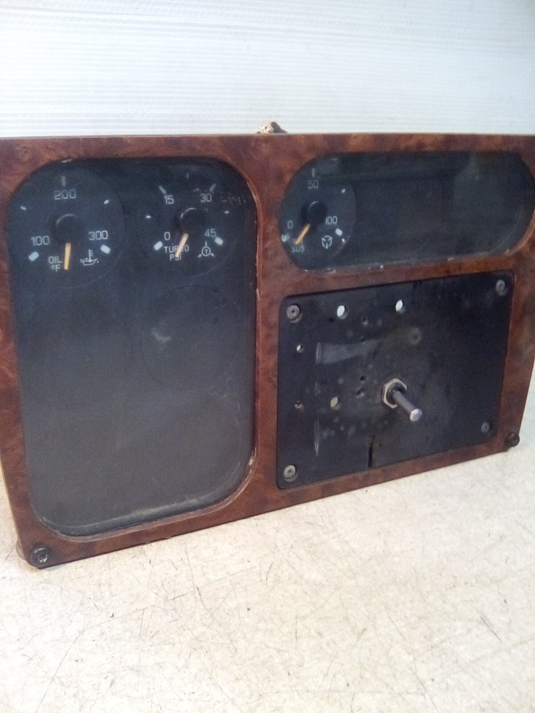 Kenworth T2000 Gauge Panel