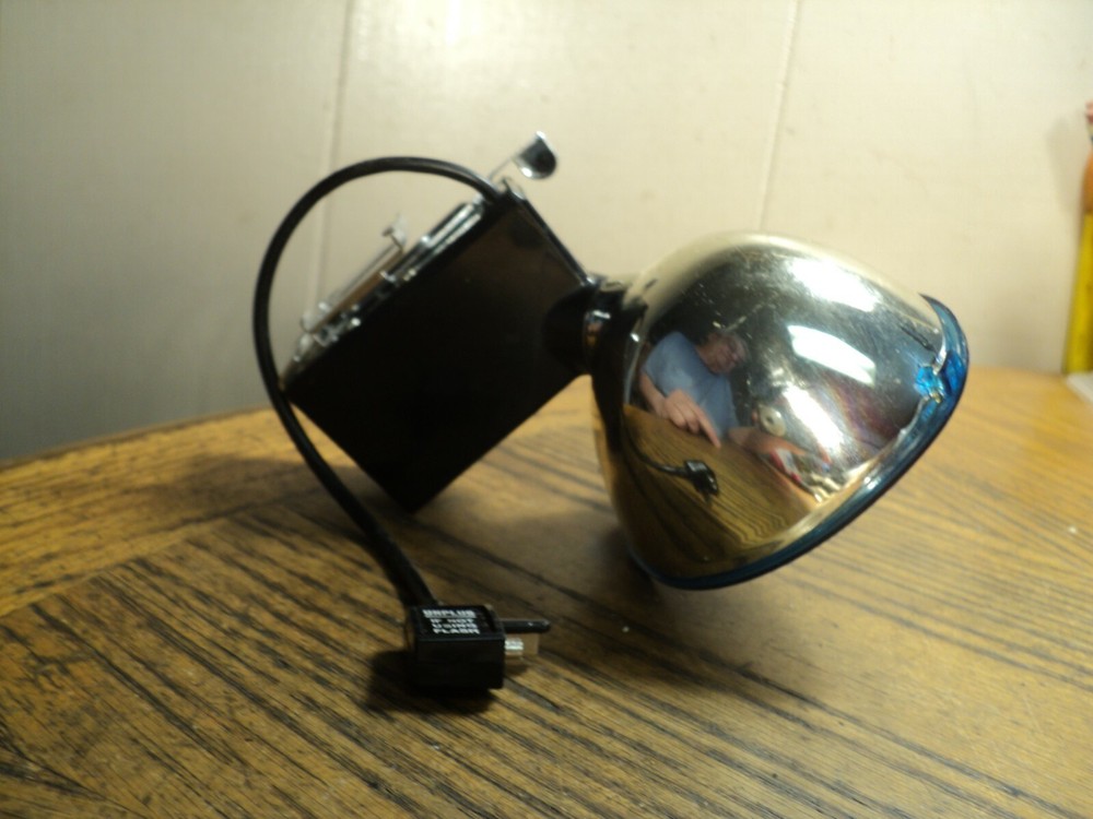 Vintage Polaroid Flash No. 268 Camera Accessory