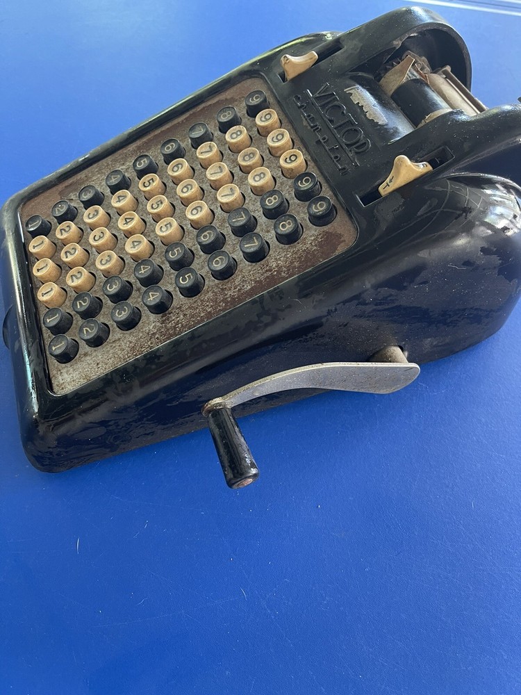 Vintage VICTOR Champion 6 Column Hand Crank Adding Machine.