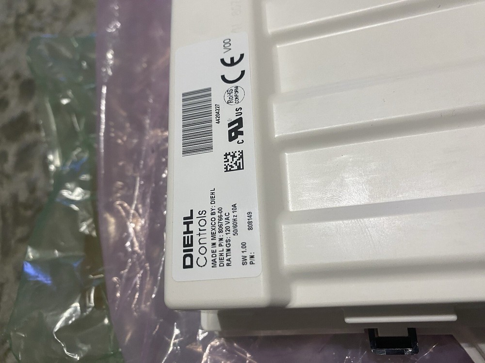 808149 Speed Queen Front Load Washer NEW