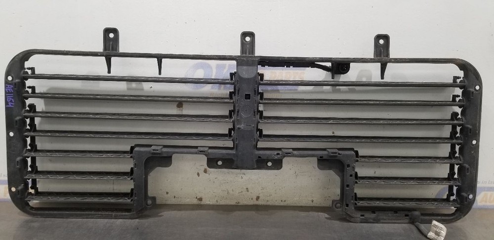 18 GMC SIERRA DENALI 1500 6.2L FRONT AIR SHUTTER