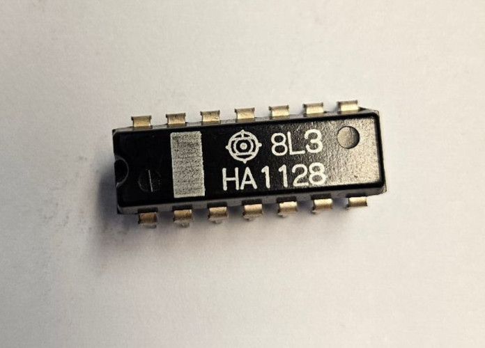 Hitachi Original HA1128 IC NOS