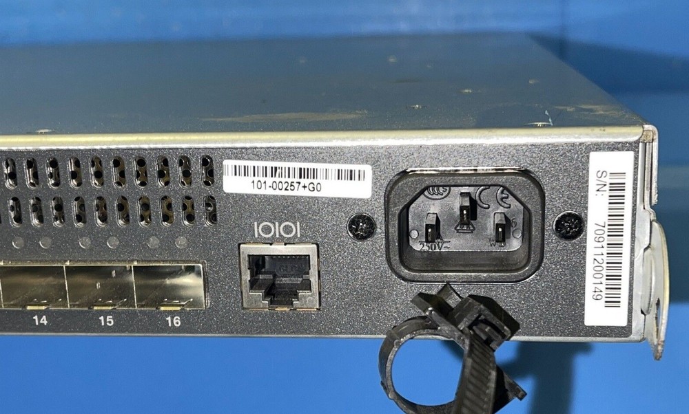 NETAPP NAE-1101 ENTERPRISE SAN DISK ARRAY 16 Port 10GbE Managed Cluster Switch