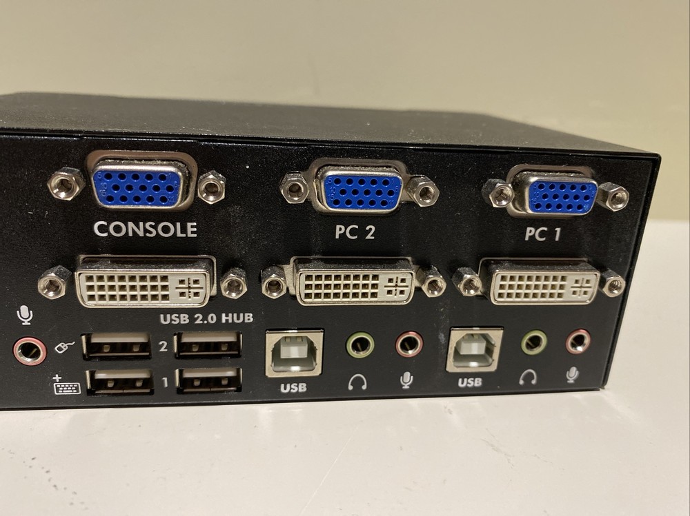 STARTECH C4E1E7ZG37F 2Port Dual USB KVM Switch USB 2.0 No Ac Adapter