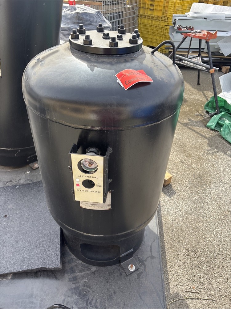 GRUNDFOS GFXA-200 53 Gallon Potable Expansion Tank Used