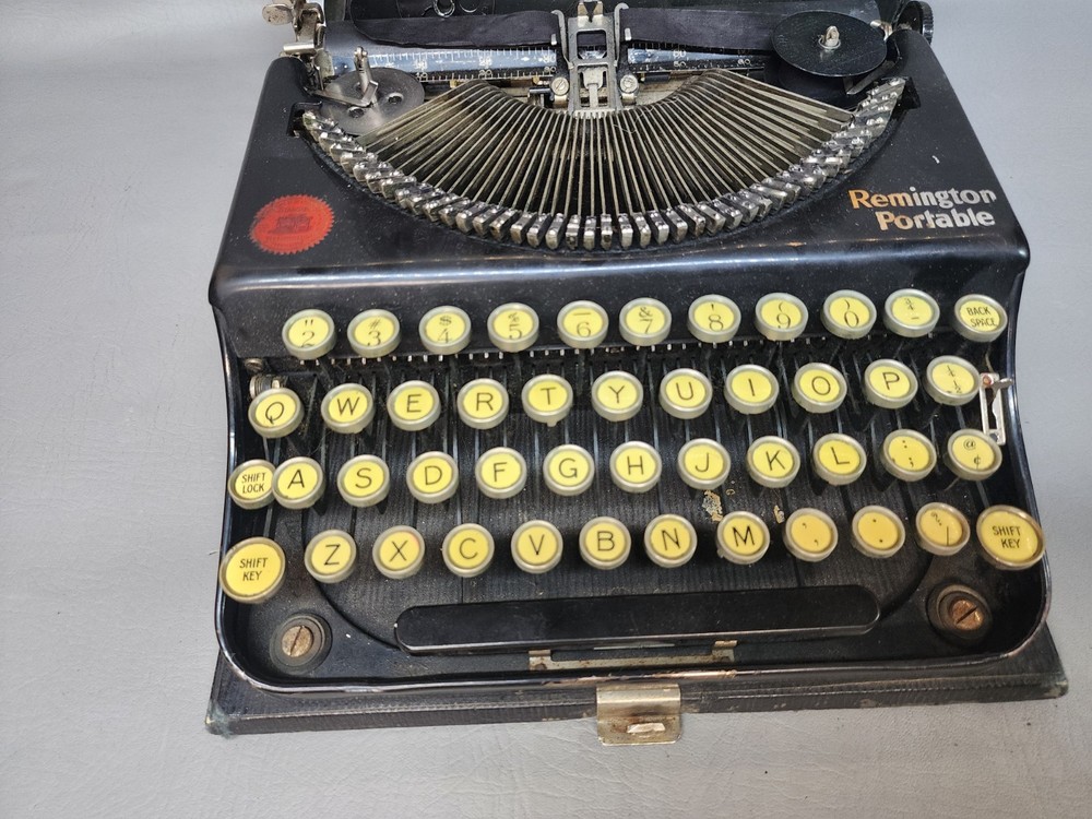 Remington Portable Typewriter 1922