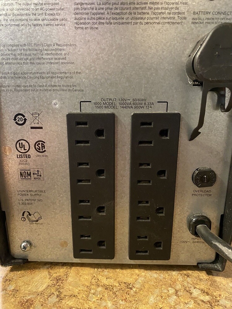 APC Smart-UPS C 1000 Uninterruptible Power Supply READ DESCRIPTION