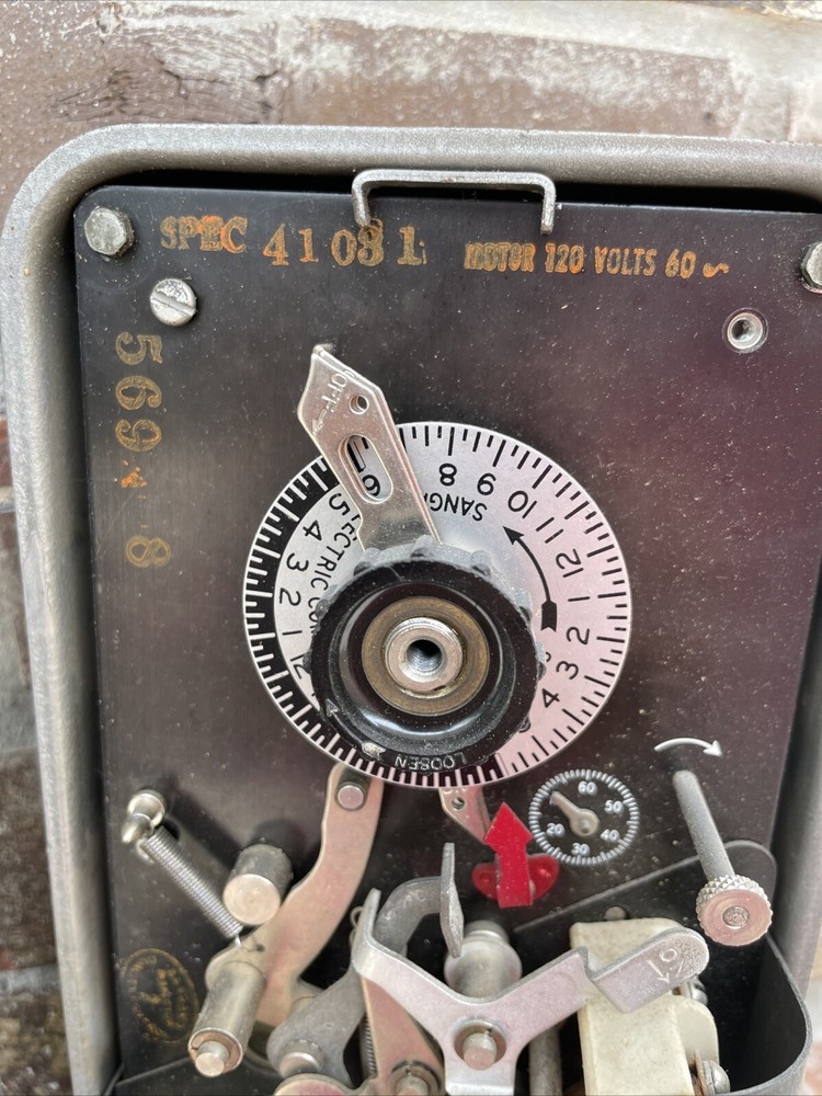 VINTAGE ELECTRIC TIMER DAY NIGHT TIMER Untested