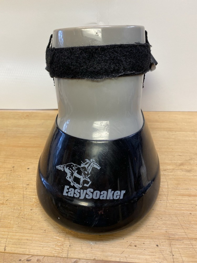 EASYCARE SOAKER BOOT MEDIUM Size One Boot