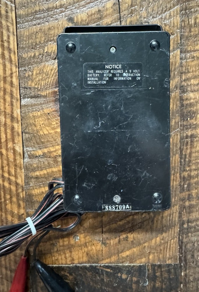 Hawk 610 Diagnostic & Tuneup Analyzer 6 Function 8 & 6 CYL 9V Battery As Is READ