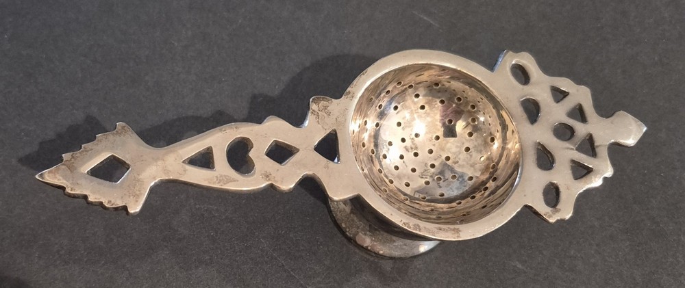 Vintage Silverplate Tea Strainer  Ornate Handle Loose Leaf Tea Infuser