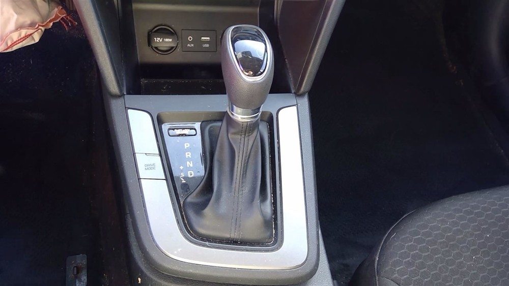 ELANTRA   2019 Transmission Shift 2045436