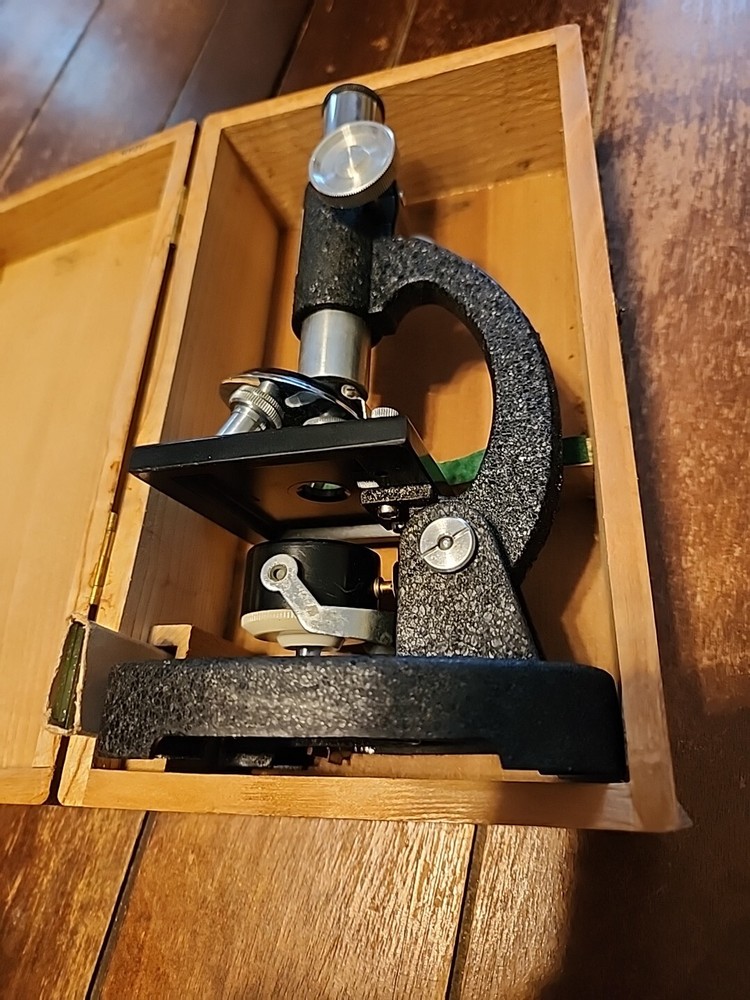 Sears Microscope #49-1932 100X-300X Magnification