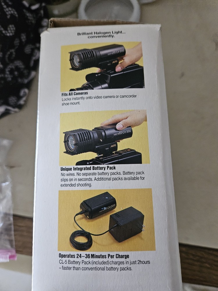 Auto Sensor Video Light Sunpack Auto CV-300