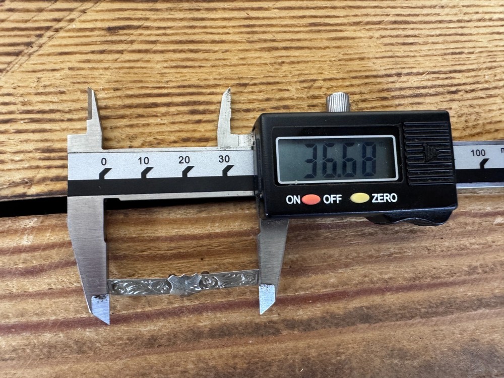 Unused silver pin mount c.1900 36mm