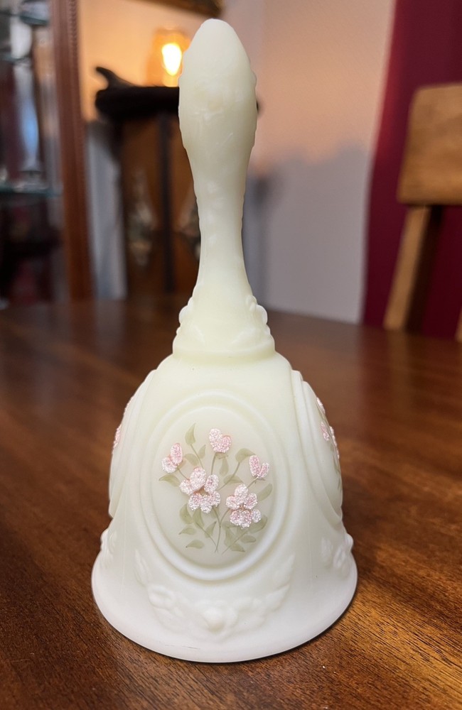 Vintage Fenton Uranium Custard Glass Bell Daisy Signed