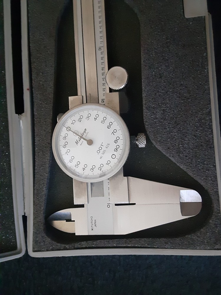 MITUTOYO 505-626 CALIPER W/ CASE