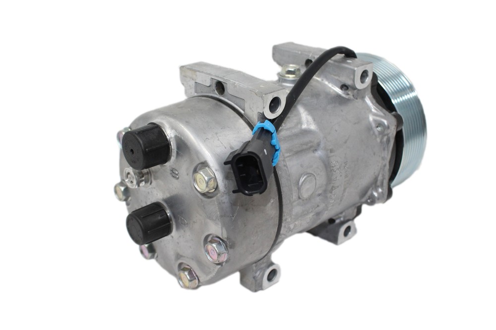 Sanden 4667 AC Compressor for Navistar Ford 75R81502