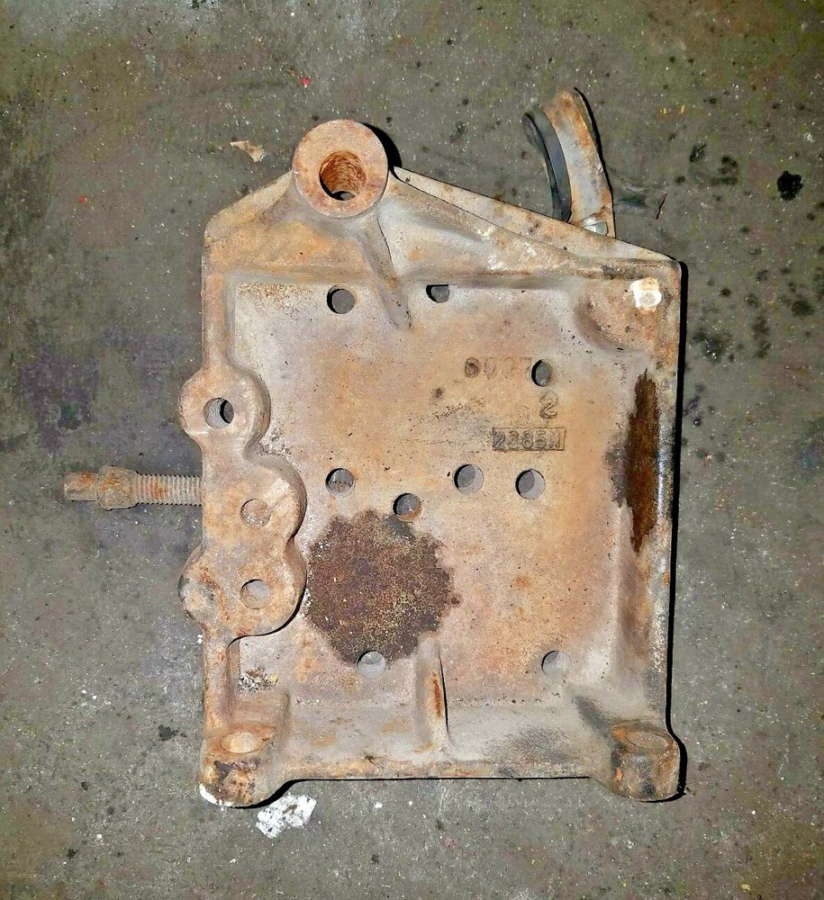 CUMMINS FAN BRACKET 2285N