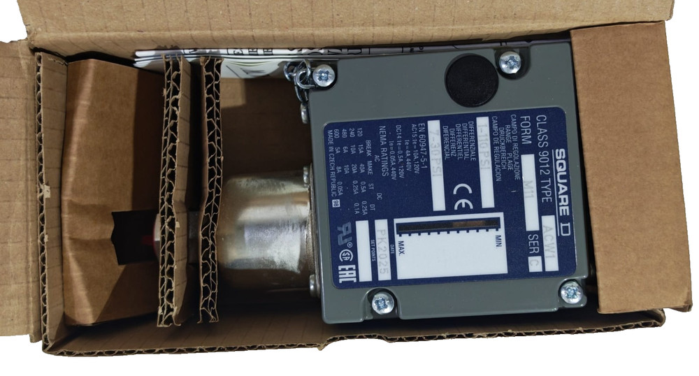 Square D 9012 ACW1 Pressure Switch Form M11