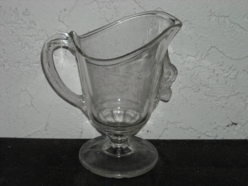 EAPG Berry Cluster Creamer