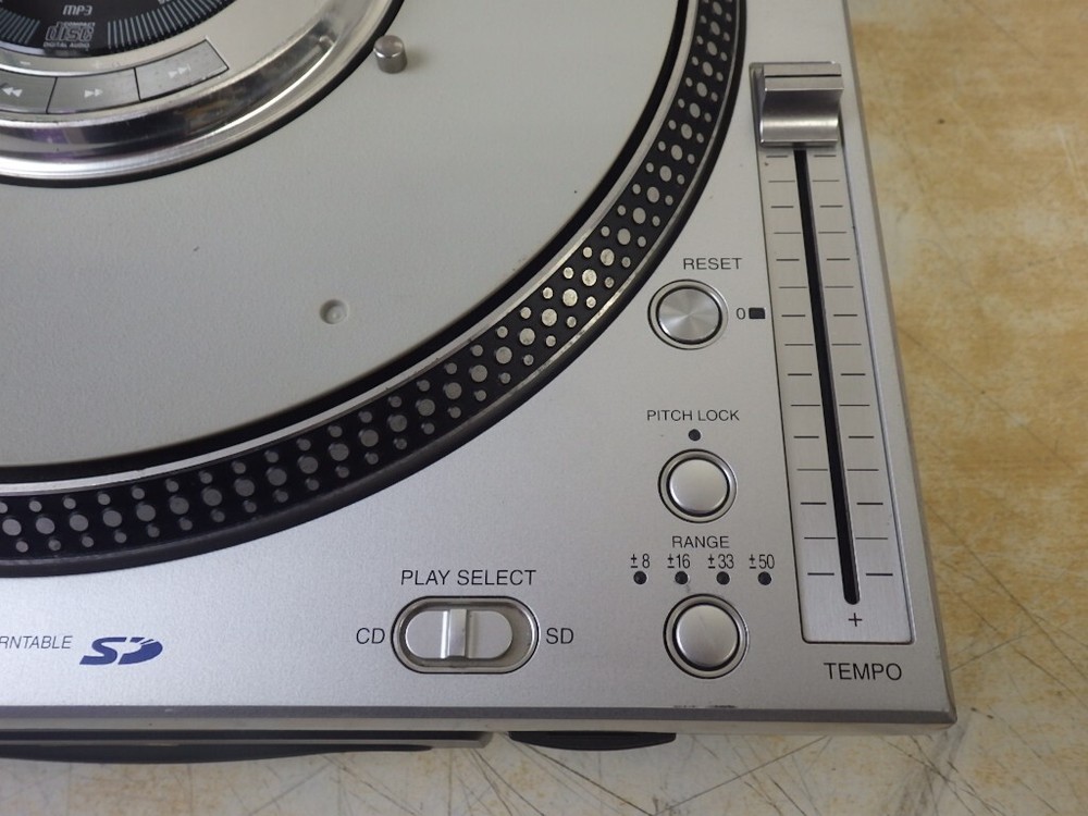 Technics SL-DZ1200 Silver Direct Drive DJ Turntable Player JP y3335