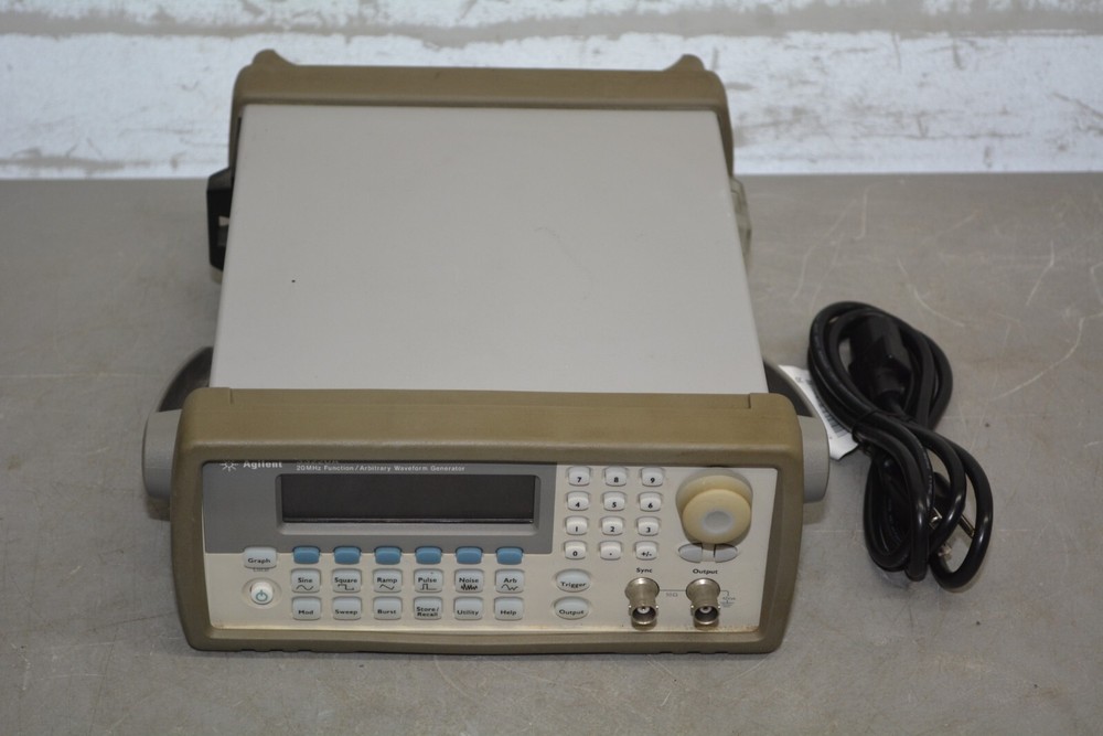 ^ Agilent 33220A 20 MHz Function Arbitrary Waveform Generator #X3432