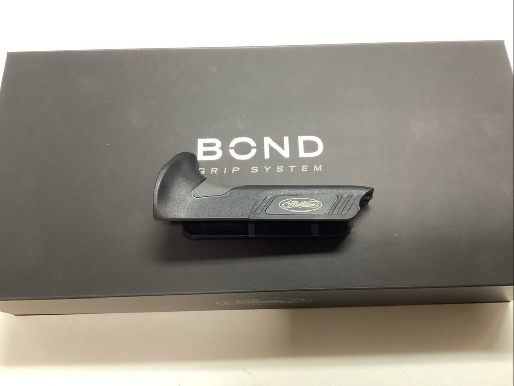 Mathews Engage Bond Grip RH Grey