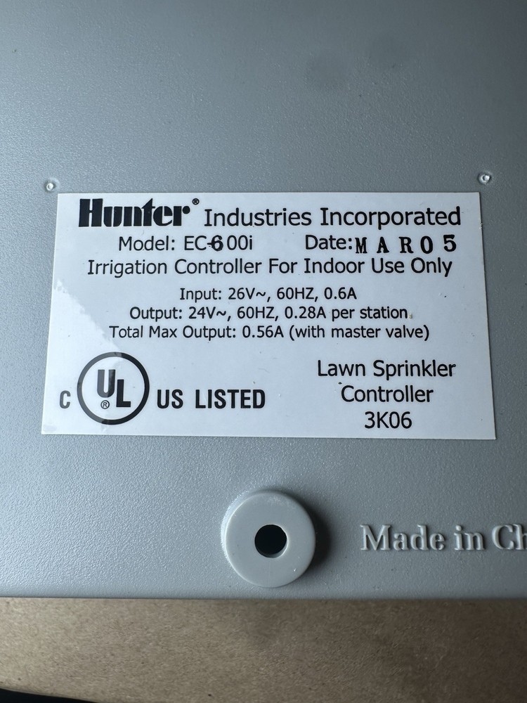 hunter ec-600i Six Station Sprinkler Timer NOS