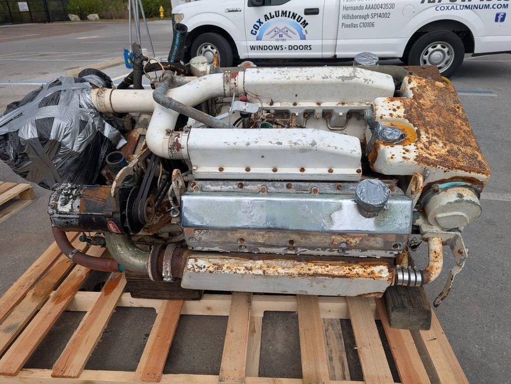 Cummins Diesel Engine Marine 903-V / With Transmissions