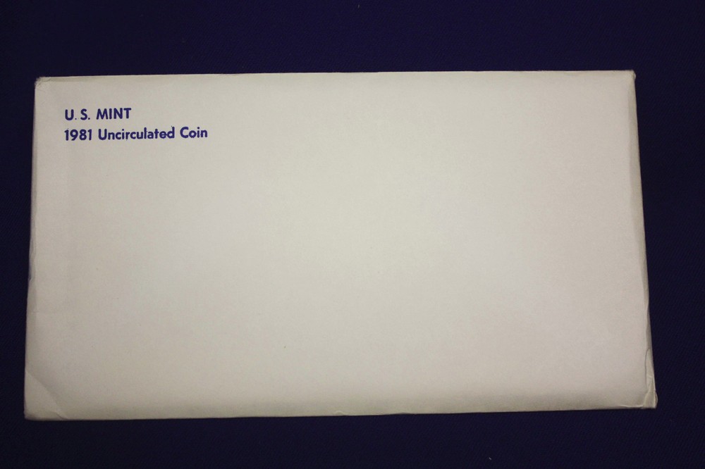 1981 MINT SET  AS ISSUED BY U.S. MINT