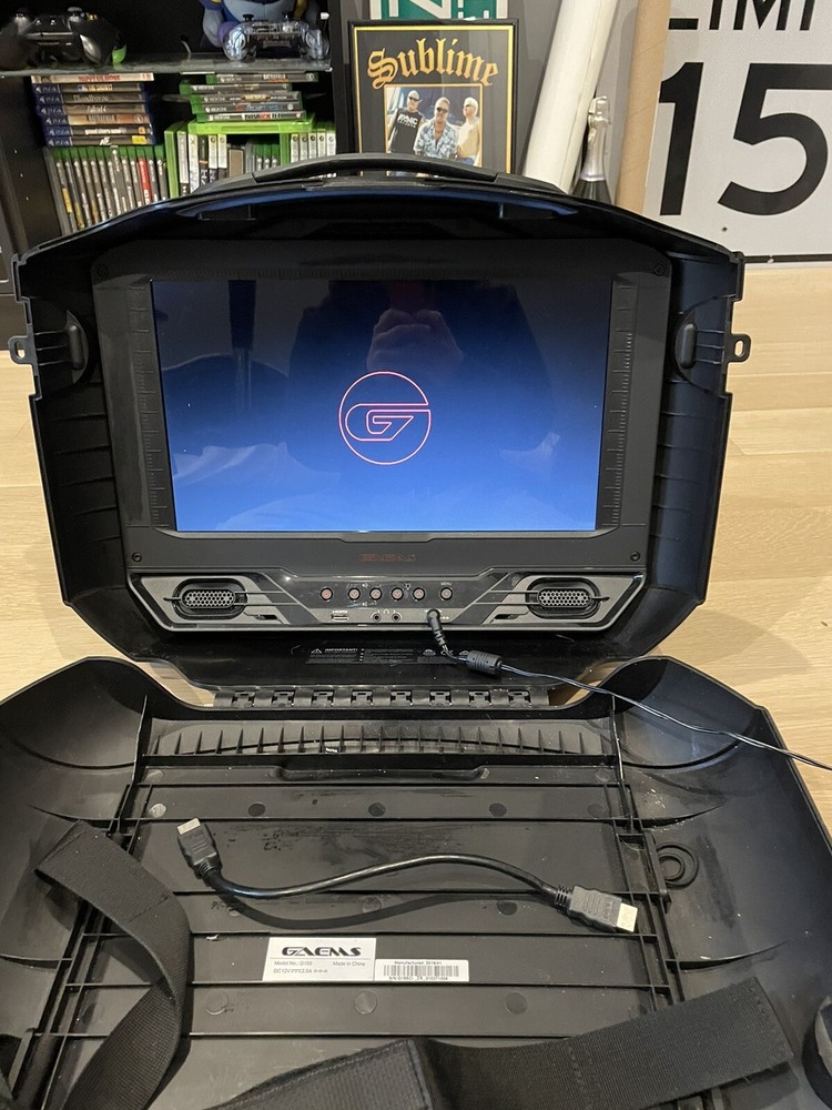 Gaems G155 LCD Personal Gaming Case Tested Working