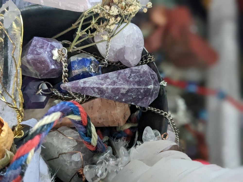 Amethyst Dowsing Crystal Pendulum for divination
