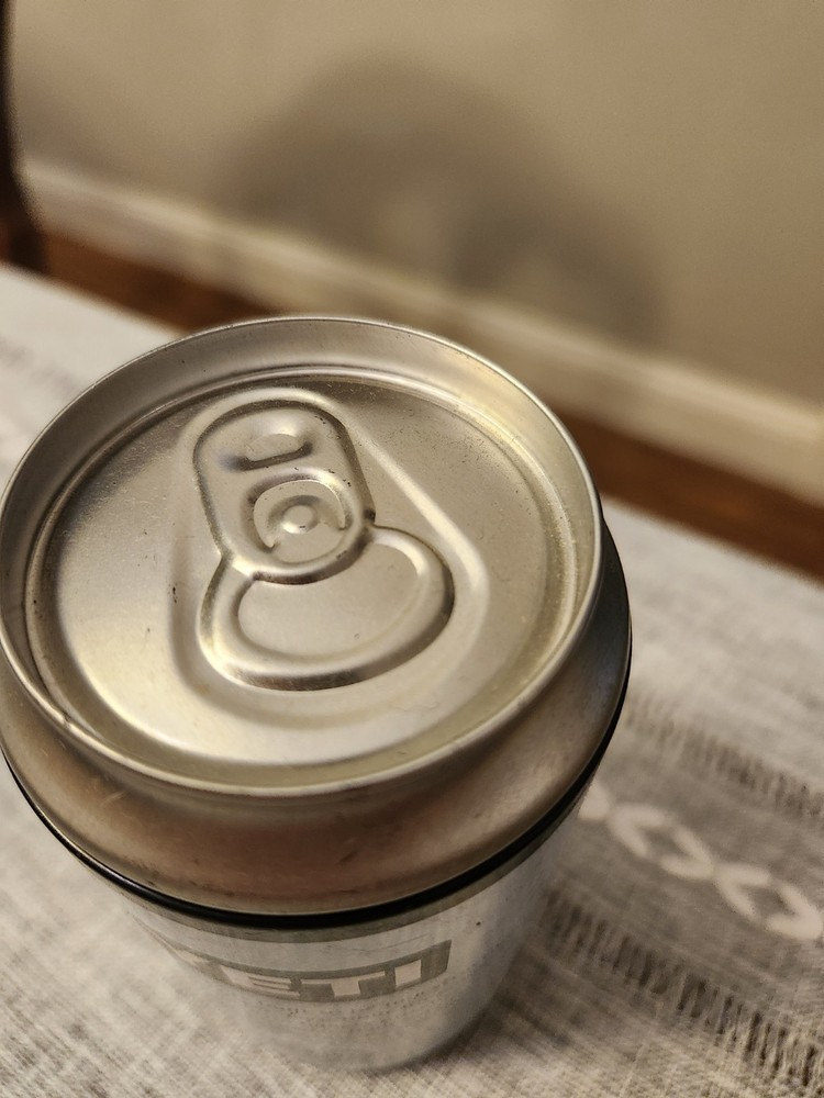 Yeti limited edition pop top