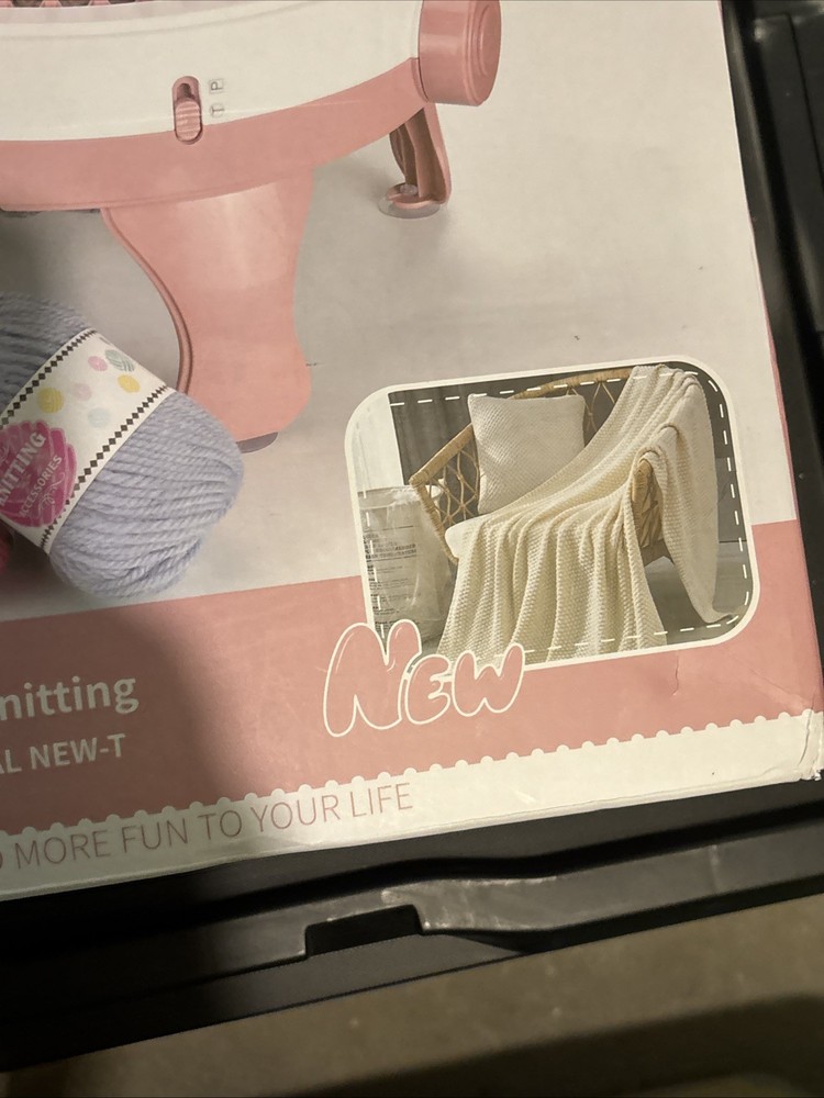 QJH Knitting Machine NIB