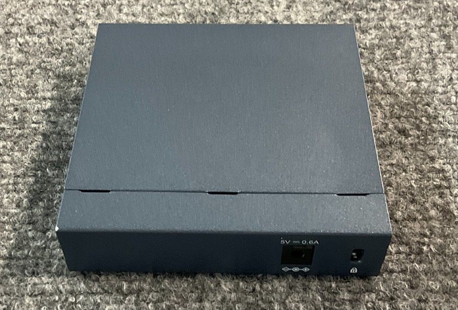 TP-Link 5 port Gigabit Switch TL-SG105 ❤️️✅❤️️✅❤️️✅❤️️✅