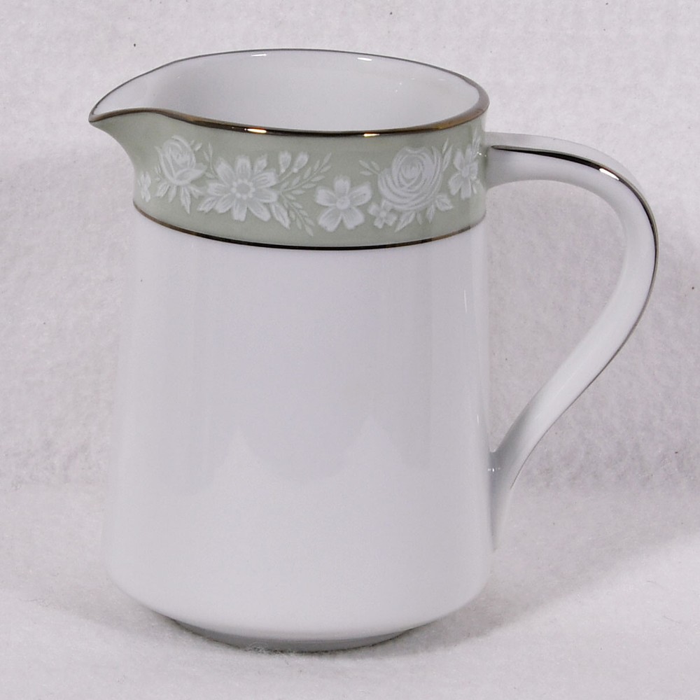 Noritake Vienne #6885 Creamer (3 3/4")