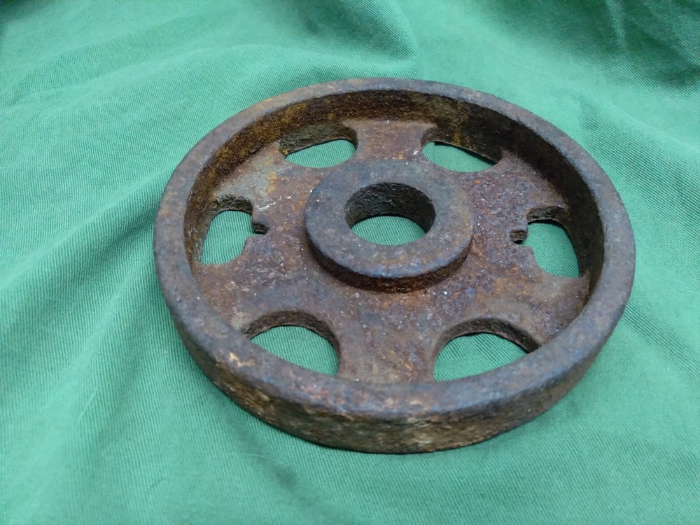 Vintage Cast Iron Valve Handle - 4" - Steampunk Possible