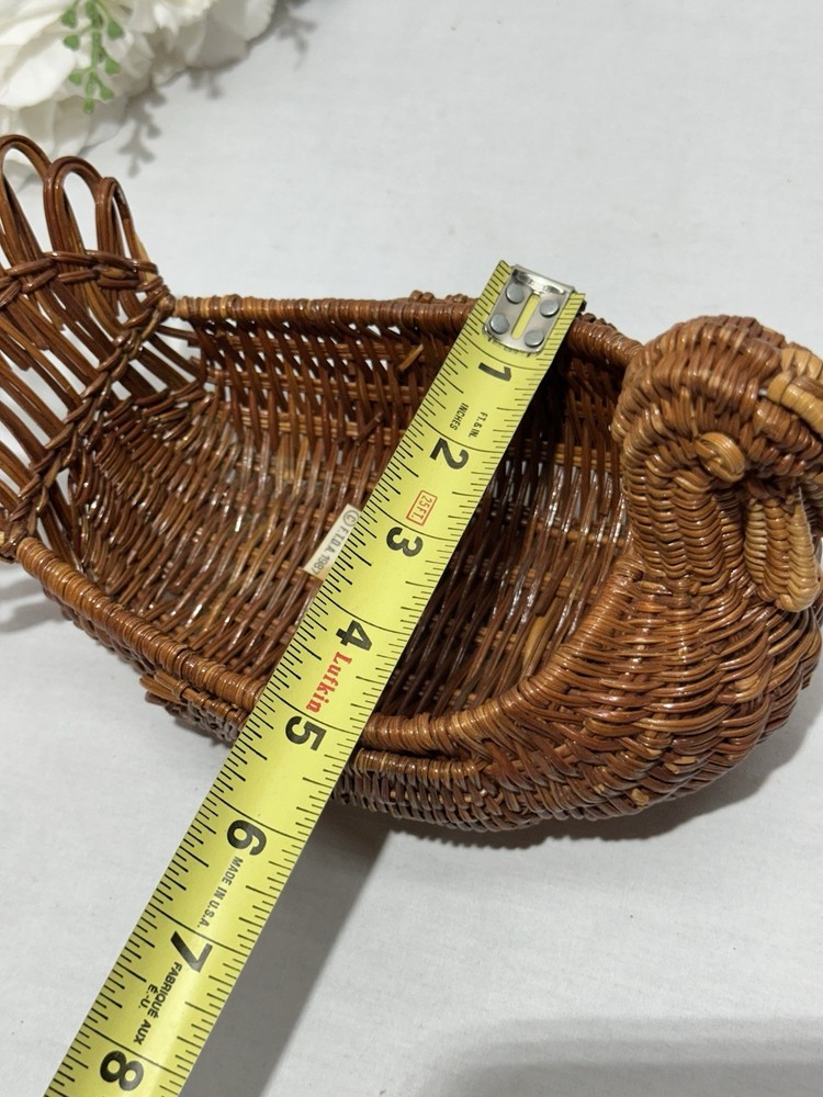 VTG Turkey Shaped Wicker Basket Table Decor Easter Or Fall Centerpiece Rustic