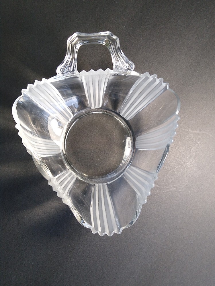 *Fostoria Sunray Clear Glass Single Handle triangle shaped dish 5.75"w/ handle
