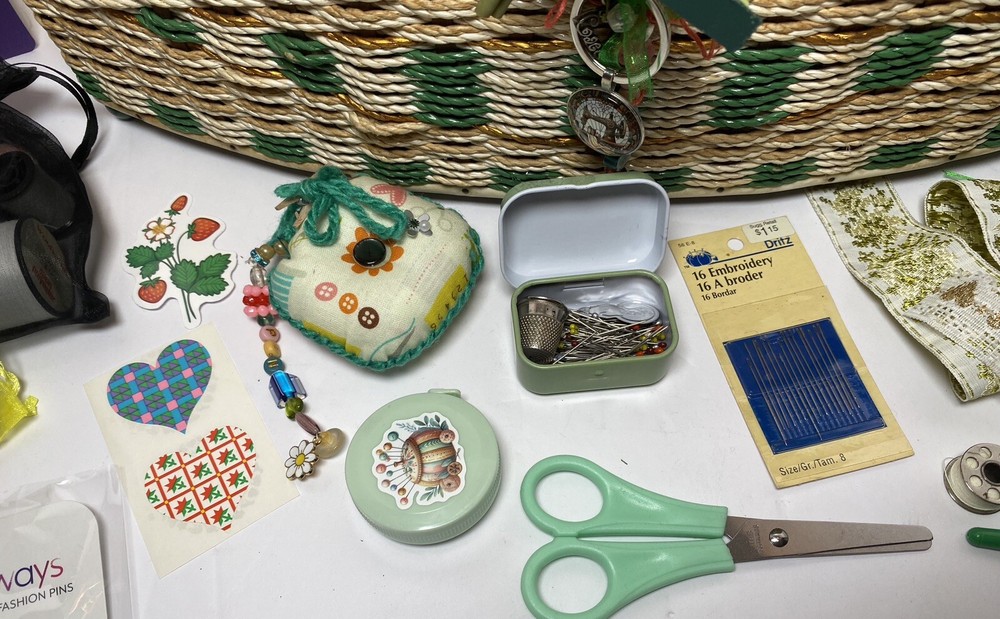 Sewing Basket Notions Keepsake Kit 200