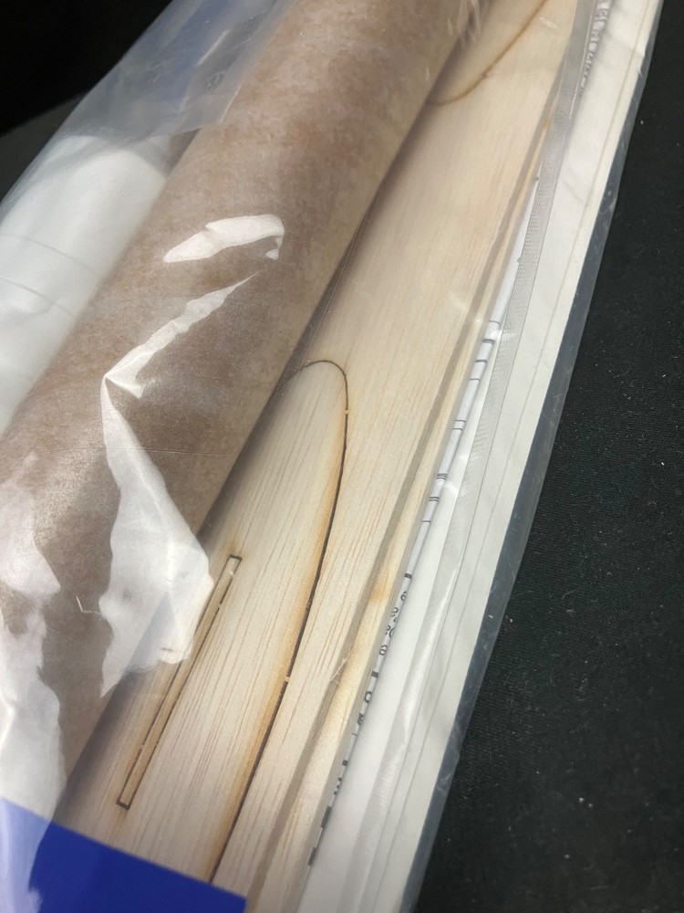 Estes Dark Energy Flying Model Rocket Kit - Sealed