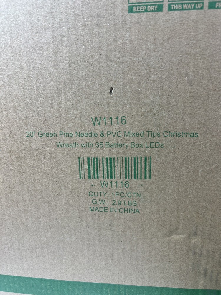 Mixed Pine Clear LED Wreath, 20 in Battery Powered New