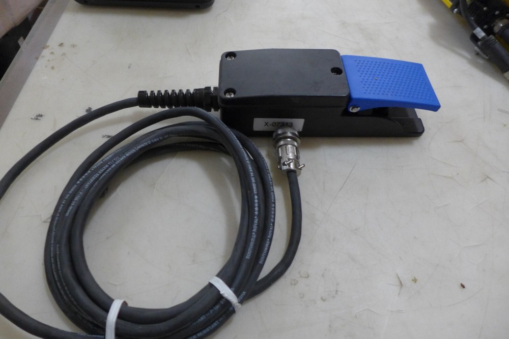 O76 VALLEYLAB E6009B BIPOLAR FOOTSWITCH USED